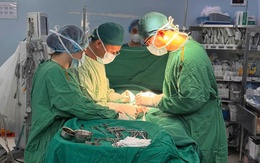 Đi viện muộn, cậu bé 14 tuổi mất tinh hoàn vì lỡ 'giờ vàng'