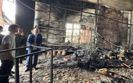 Cháy nhà 4 người chết ở Đắk Lắk: Bé 1 tháng tuổi sống sót nhờ người cha quấn khăn ướt ôm chặt