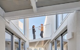 Nuôi mơ ước từ những ô vuông ánh sáng chốn thành thị