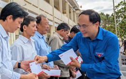 San sẻ cùng thầy trò vùng bão lũ Gia Lai