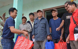 Cứu trợ đâu chỉ có cái ăn cái mặc...