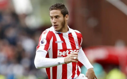 Cựu sao Ngoại hạng Anh Ramadan Sobhi đi tù vì gian lận thi cử