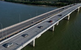 Mở ‘nút cổ chai’ cầu Gianh, cầu Quán Hàu, người về quê ăn Tết hết lo tắc đường