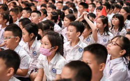 Con sợ trả lời sai cô la!