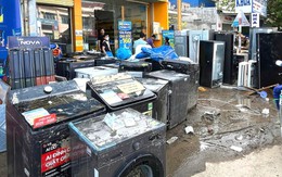 Hồ Lòng Sông xả lũ chưa từng có: Nhiều tài sản của người dân Liên Hương theo nước lũ ra đi