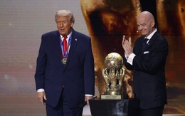 Người hâm mộ chỉ trích FIFA vì ưu ái Tổng thống Donald Trump