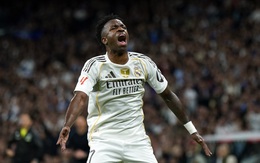 Real Madrid nhận 2 thẻ đỏ, thua sốc ngay tại sân nhà