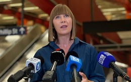 Dùng xe công đi hơn 400km để... ăn trưa