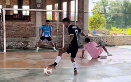 Thanh niên rê bóng đỉnh cao nhưng lại làm người xem thất vọng