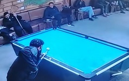 Tình huống bida lỗ độc lạ có 1-0-2