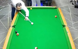 Cú đánh bida lỗ ảo hơn cả trong game