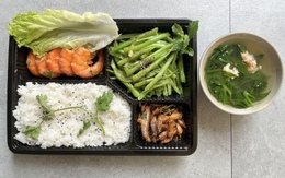 Xa dần cơm sinh viên 20.000 đồng, tiền ăn 'đua' theo giá cơm văn phòng