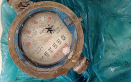 Công ty cho nghỉ việc, nhân viên cấp nước đi trộm đồng hồ nước