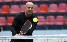 Huyền thoại quần vợt Andre Agassi lần đầu đến Hà Nội