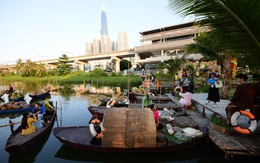 Lần đầu tiên, chợ nổi miền Tây 'nổi' ở ga metro Văn Thánh