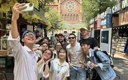 Tự hào Đường sách TP.HCM, Đường hoa Nguyễn Huệ