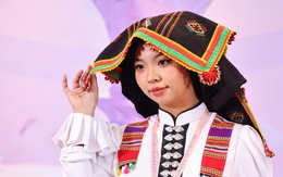 Thí sinh Hoa khôi Sinh viên Việt Nam tự tin mặc trang phục dân tộc vào vòng thi casting