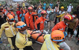 Cứu sống một thai phụ ở tâm động đất Myanmar