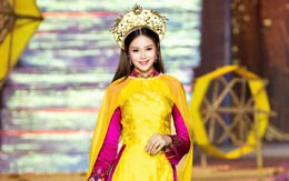 Sella Trương tái xuất, trình diễn áo dài của Đức Vincie