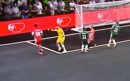 Thủ môn thán phục trước pha lừa bóng ghi bàn của đối thủ