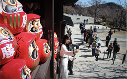 Búp bê Daruma là gì mà ai đến Nhật Bản cũng mua về?