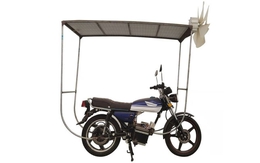 Xe máy điện độc đáo chạy 50km chỉ với gió và mặt trời, sạc đầy pin được 120km