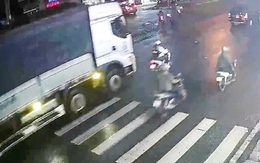 Vụ hai mẹ con bị xe tải cán tử vong ở Thủ Đức: Camera ghi lại vụ việc