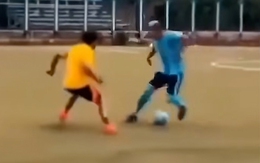 Màn ăn vạ kiếm penalty IQ 1000