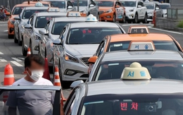 Đưa đón người say, tài xế taxi lừa đảo chiếm đoạt hàng tỉ đồng