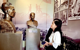 Trưng bày 10 tác phẩm điêu khắc mới nhất về Bác Hồ