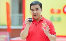 Tập đoàn Hoa Sen tố Quyền Linh 'bội tín': Thiên tình hay lý?