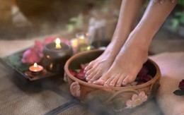 Chăm sóc 'trái tim thứ hai' sẽ giúp trẻ lâu, chữa chứng mất ngủ