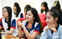 Nhiều trường đại học cho sinh viên học bù để nghỉ lễ 5 ngày liên tục