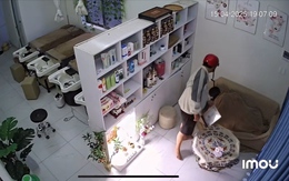 Thấy chủ spa ngủ say, thanh niên tự lấy dầu gội... tự phục vụ luôn!