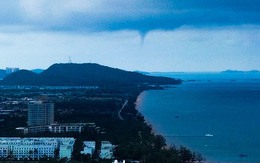 Giữa mùa nắng, xuất hiện vòi rồng lớn ở vùng biển Phú Quốc