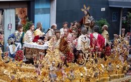 Tây Ban Nha rước kiệu khổng lồ suốt một tuần trước lễ Phục sinh