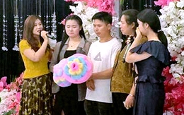 Vụ 'ông bố kẹo bông': Cha con gặp lại sau 19 năm thất lạc