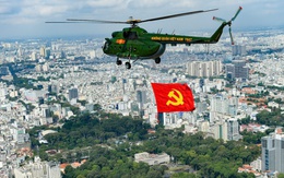 Người dân háo hức ngắm trực thăng kéo cờ, tiêm kích biểu diễn trước lễ 30-4