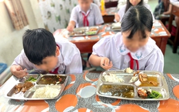 Phụ huynh lên tiếng vụ suất ăn bán trú ở Đà Nẵng bị chê ‘lèo tèo’