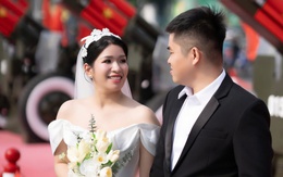 Bộ ảnh cưới '50 năm mới có một lần' bên dàn pháo lễ