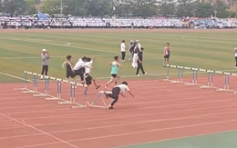 Cười sảng với nam sinh thi chạy vượt rào