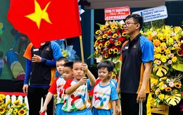 Học sinh quận 1, quận 3 TP.HCM nghỉ học sớm, 'nhường đường' cho hợp luyện diễu binh, diễu hành