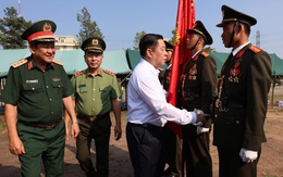 Trưởng Ban Tuyên giáo và Dân vận Trung ương thăm, động viên lực lượng công an diễu binh