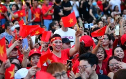 Tổ quốc trong tim mỗi người