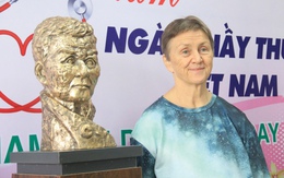 Hành trình không ngoảnh lại của 'bà Tây' Virginia Mary Lockett