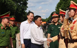 Ông Trần Cẩm Tú: Cán bộ chiến sĩ đoàn kết, đồng lòng, 'nghìn người như một' phục vụ diễu binh 30-4