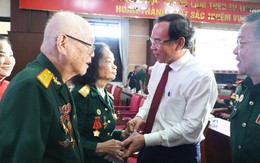 Lãnh đạo TP.HCM gặp mặt những nhân chứng lịch sử tham gia 5 cánh quân trong Chiến dịch Hồ Chí Minh