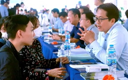 Ra trường đi làm, nhiều sinh viên ‘mù mờ’ luật lao động