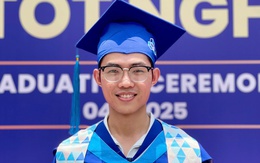 Nam sinh lấy cùng lúc hai bằng bách khoa TP.HCM trong 3,5 năm
