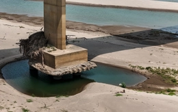 Cầu ngàn tỉ Văn Lang nối Hà Nội - Phú Thọ trơ móng hơn 3 tháng